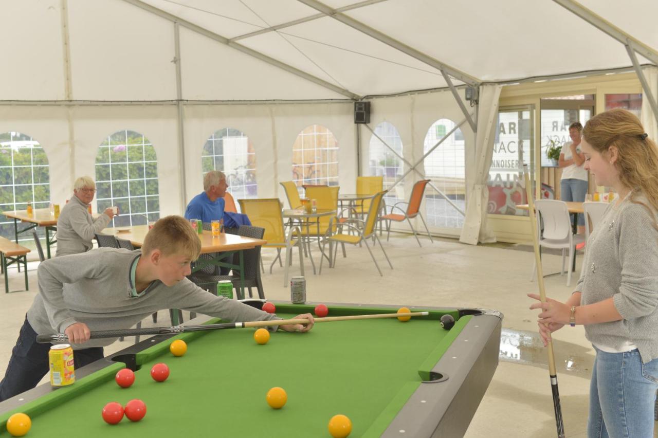 Camping Le Clos De Balleroy מראה חיצוני תמונה